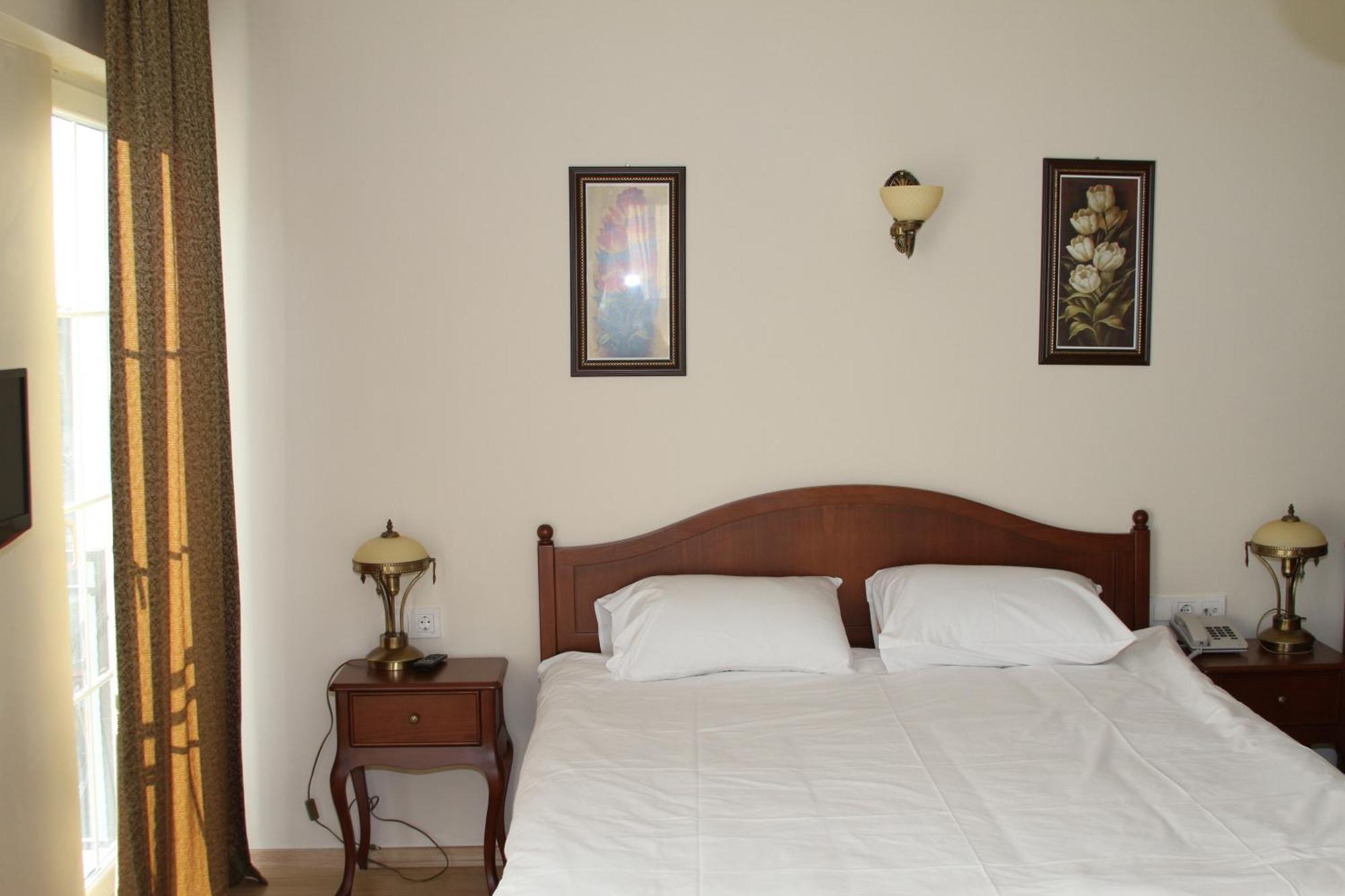 Basileus Hotel — Photos 1